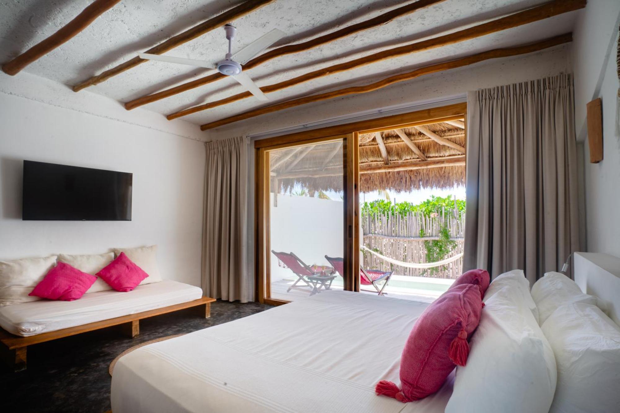 Punta Blanca Beach House Cancun Exterior photo