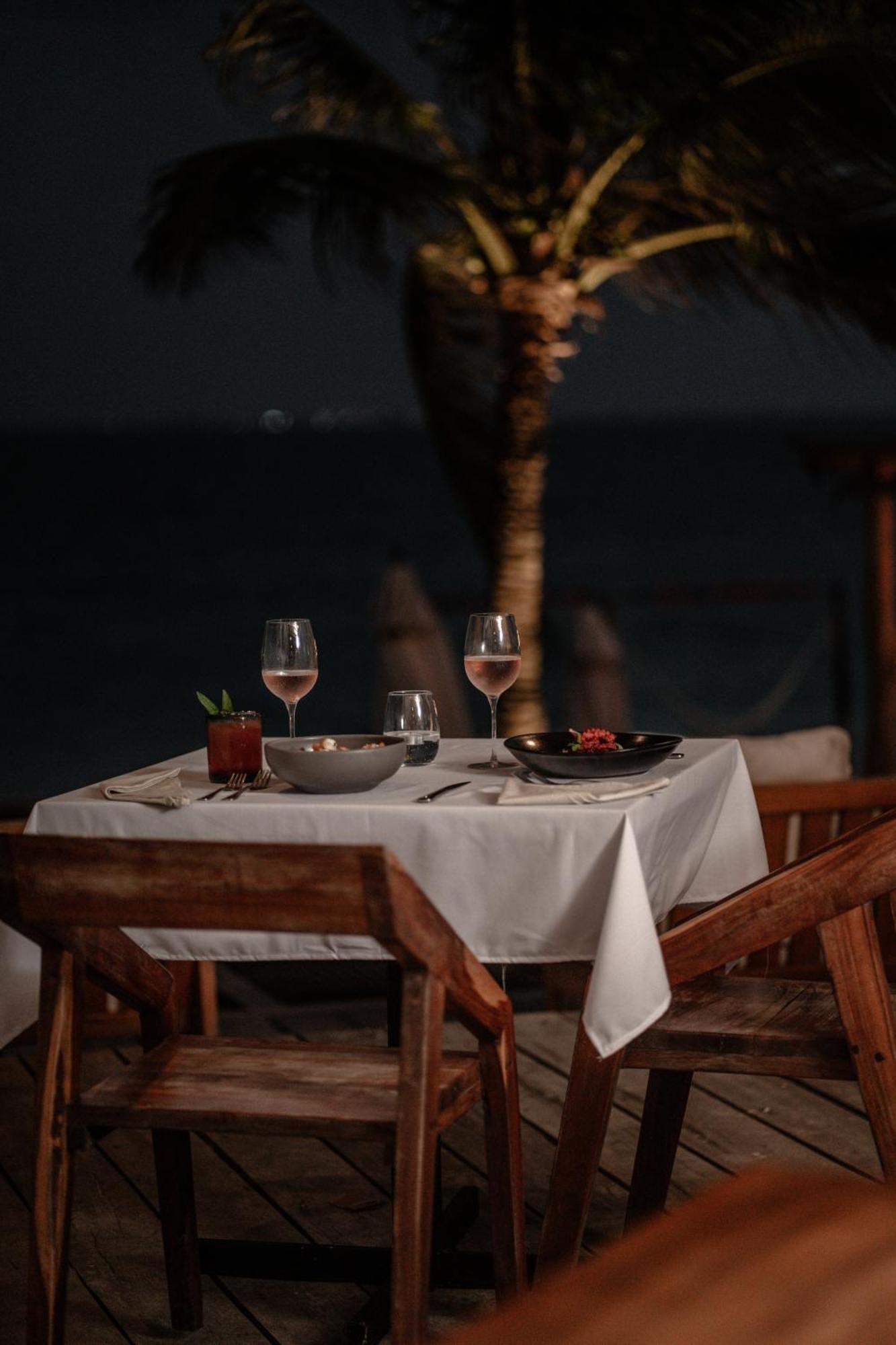 Punta Blanca Beach House Cancun Exterior photo