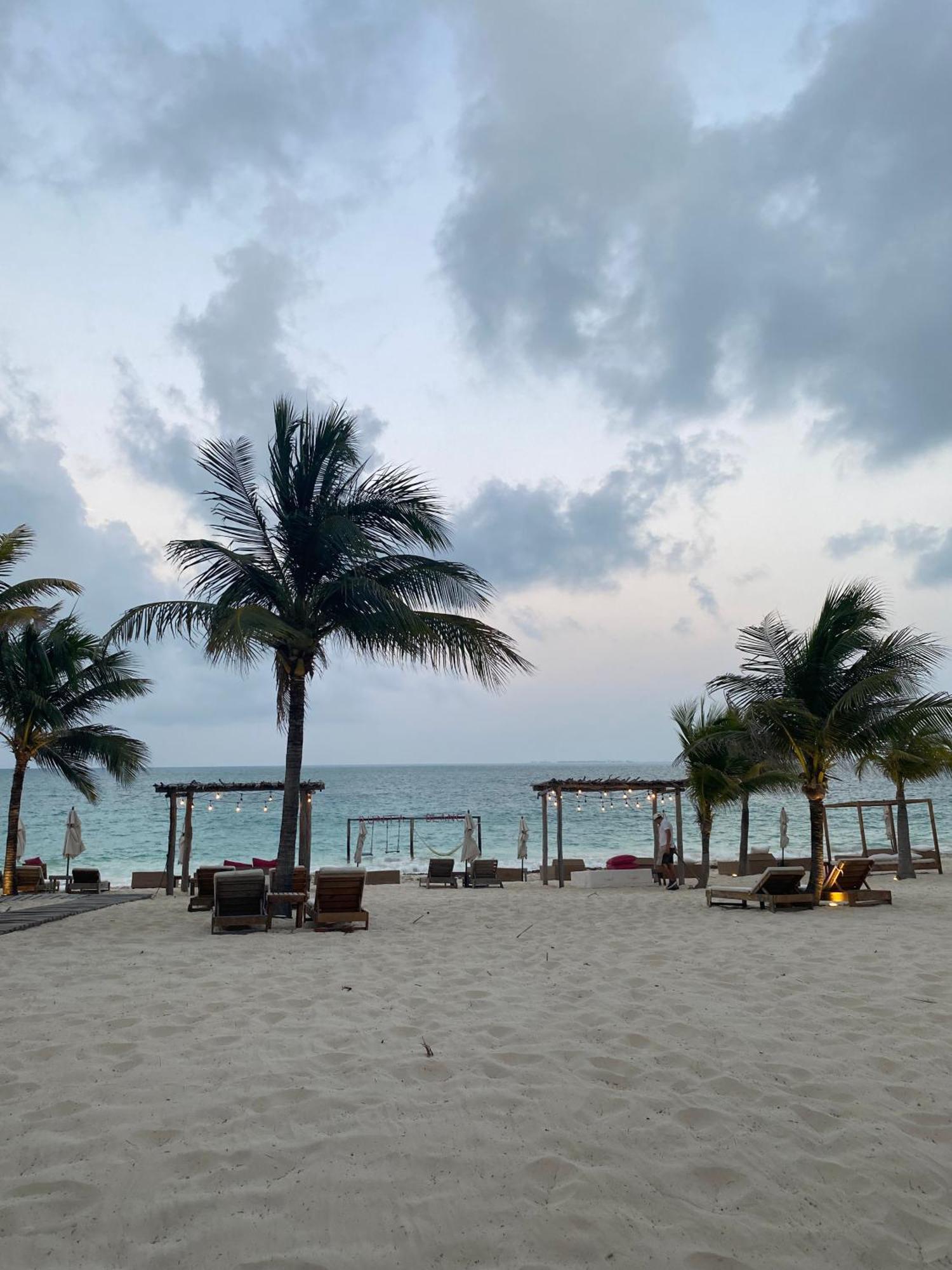 Punta Blanca Beach House Cancun Exterior photo
