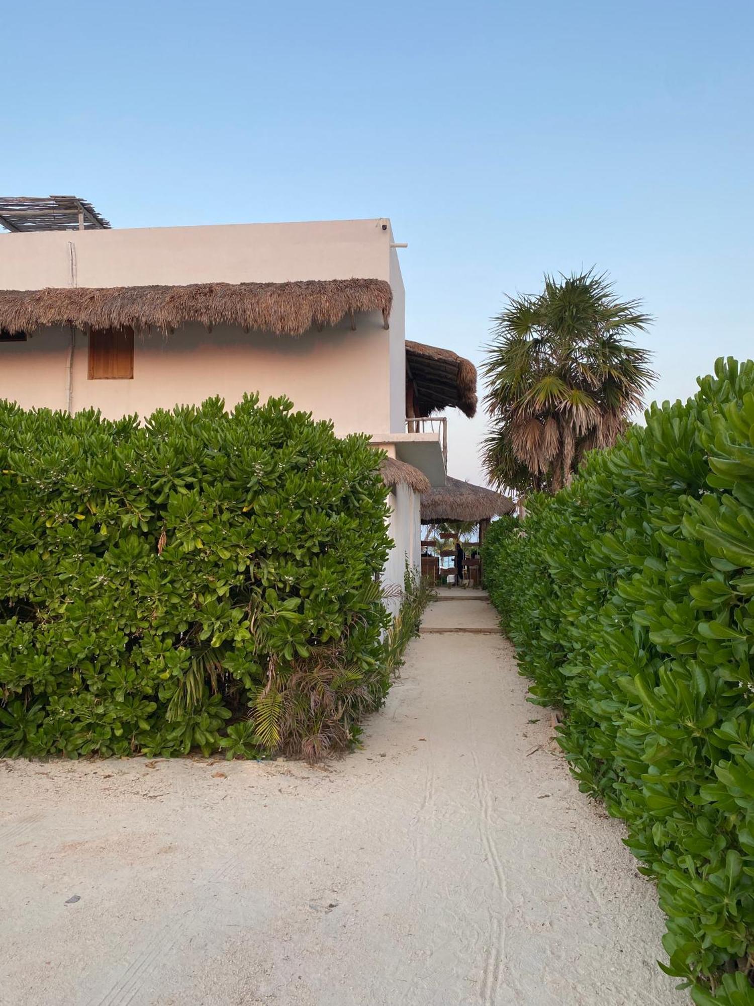 Punta Blanca Beach House Cancun Exterior photo