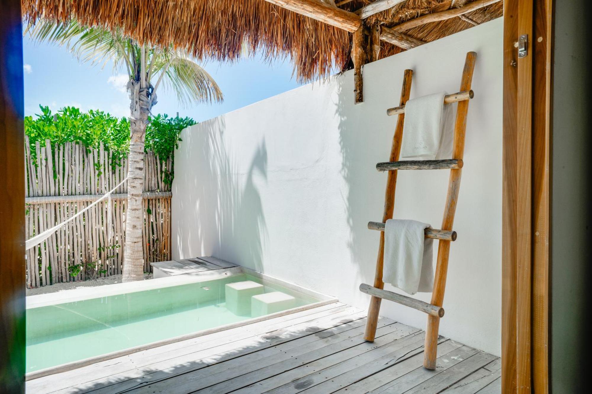 Punta Blanca Beach House Cancun Room photo