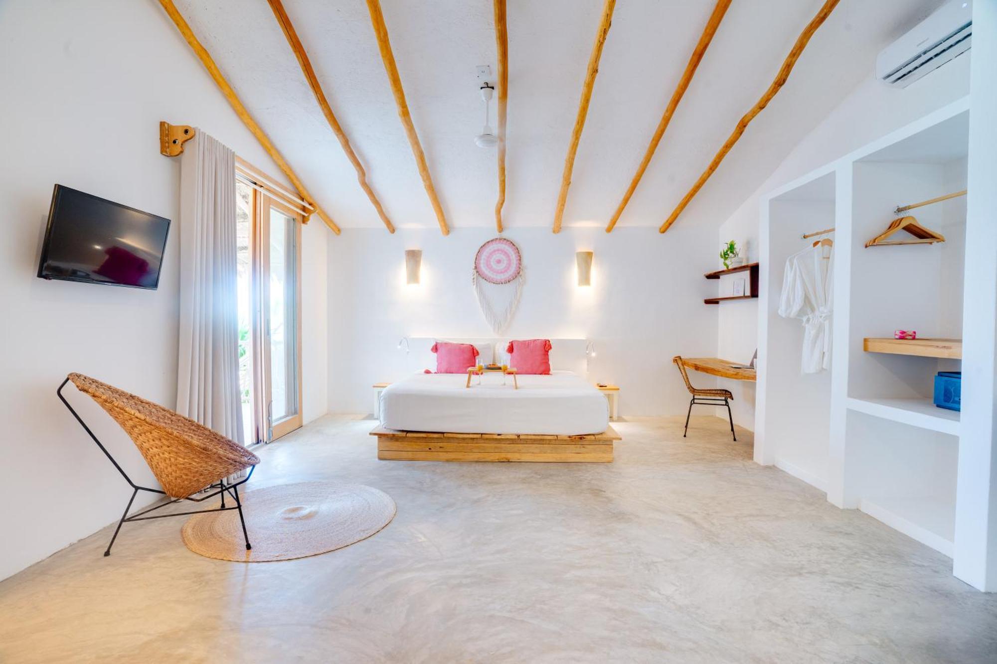 Punta Blanca Beach House Cancun Room photo
